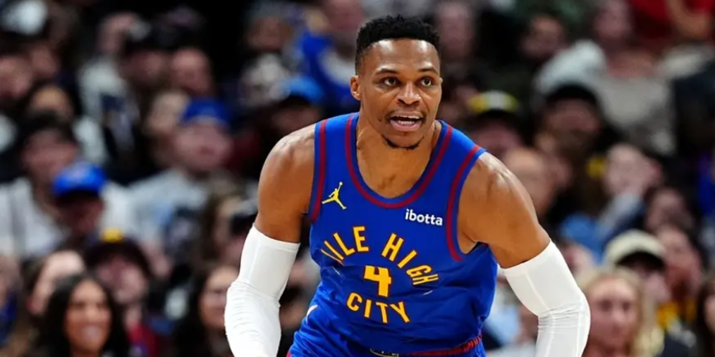 开云公司官网包含穆雷回归赛场，连败首场状态亮眼，篮网观众沸腾！的词条